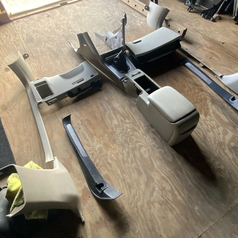 2005 Subaru Legacy Manual Interior Trim Package 5MT - Image 1 of 4