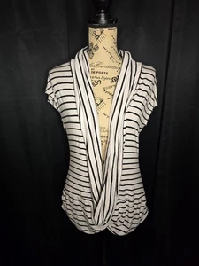 One Fashion weiß & schwarz Schlitz Bluse Damen Größe XL - Bild 1 von 6