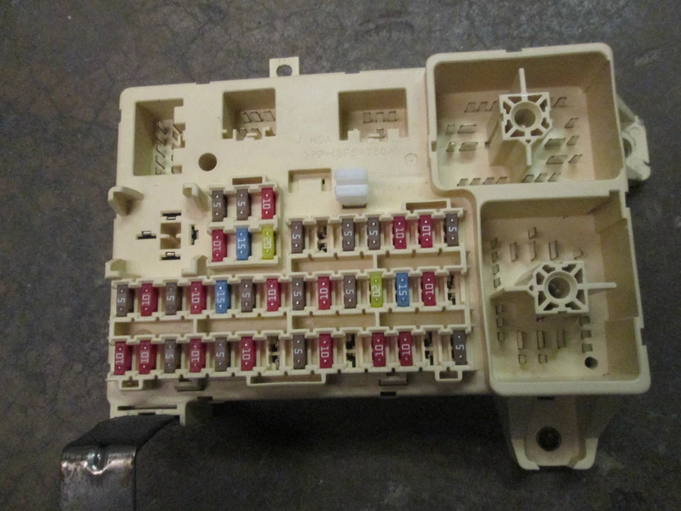 2003 2004 2005 2006 2007 2008 JAGUAR S-TYPE FUSE BOX 14A087-AB - Imagem 1 de 1