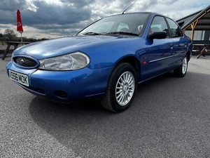 Ford Mondeo 1.8 Zetec E black top, manual, mk2 2001 Smiley / Facelift blue - Picture 1 of 18