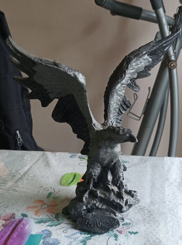 Sculpture Aigle roche volcanique originale fait main signature à identifié  - Photo 1/4