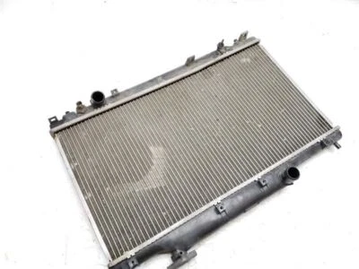 Radiador hatchback Honda Civic 2002-2003 OEM 19010PRA003 Foto 1 de 4