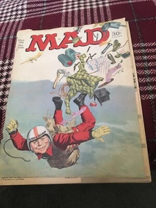 MAD MAGAZINE # 106 1966 HUMOR COMICS FRANK FRAZETTA TARZAN BACK COVER MINGO - Picture 1 of 2