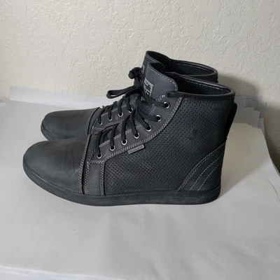 Botas de motocicleta Indie Ridge The Knight de cuero negro para hombre ventiladas talla 13 Foto 1 de 4