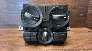 PANNEAU DE COMMANDE CHAUFFAGE MERCEDES-BENZ VITO (W639)(09.03-) A6399060000KZ, 6399060000 - Photo 1/6