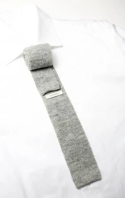 Gravata SUITSUPPLY masculina 146 x 5,5 cm 100% linho clássica ponta quadrada cinza - Imagem 1 de 4