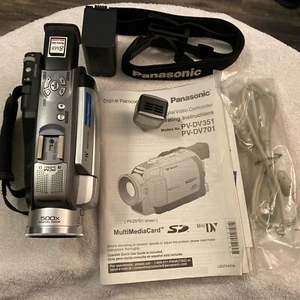 Panasonic PV-DV701D Mini DV Hybrid Camcorder 500x Digital Zoom For Parts/Repair - Picture 1 of 15