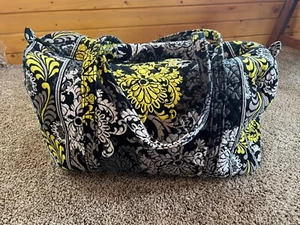 Vera Bradley Baroque Weekender  Lg.21”Travel Bag Quilted Chartreuse & Black~Nice - Picture 1 of 6