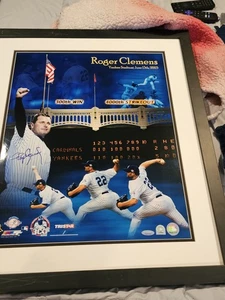 Foto enmarcada a color autografiada de Roger Clemons de los Yankees de 18x22.  Tristar - Imagen 1 de 3
