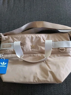 NUEVO CON ETIQUETAS BOLSO BANDOLERA ADIDAS BEIGE LOGO PUFFER SHOPPER TOTE NUEVO, MIRA Foto 1 de 4