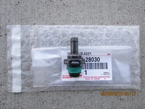 08 - 15 SCION XB 2.4L 4 cilindros VÁLVULA DE VENTILACIÓN PCV SUBCONJUNTO TOTALMENTE NUEVO - Imagen 1 de 1