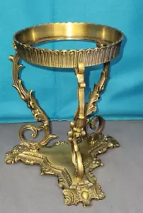 Hermoso soporte para jarrón vintage de latón de 3 patas hecho en la India - Imagen 1 de 5