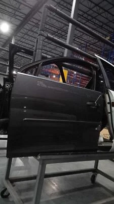 Used Front Left Door Assembly Front fits: 2013 Chevrolet Malibu L. express down Foto 1 de 4