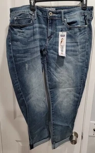 NWT Levi's Denizen Teens Juniors 2/3 & 14/15 Boyfriend Low Rise Distressed Jeans - Picture 1 of 8