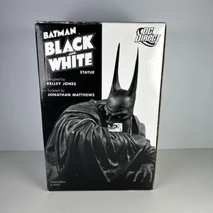 BATMAN Black and White Statue Kelley Jones 2006 DC Direct 1st Edition 1975/4000 - Picture 1 of 24