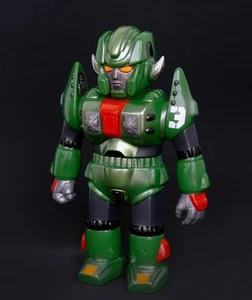 JUGUETE SILVERKANO: ROBOT SOFUBI KANO 3 VERSIÓN VERDE USADO - Imagen 1 de 4