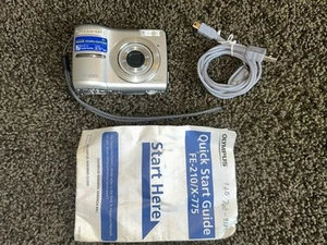 Olympus FE-210 Digital 7.1 MP Digital Camera Silver Tested **No xD Card** Read - Picture 1 of 3