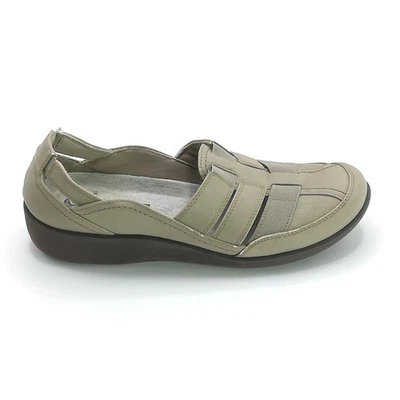 Cloudsteppers Clarks Shoes Womens Slip On Sillian Stork Beige Tan Comfort Soft 8 - Image 1 of 4