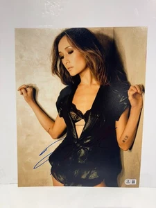 FOTO FIRMADA POR MAGGIE Q 11X14 SEXY HERMOSA AUTO CERTIFICADO DE AUTENTICIDAD BECKETT BAS - Imagen 1 de 3