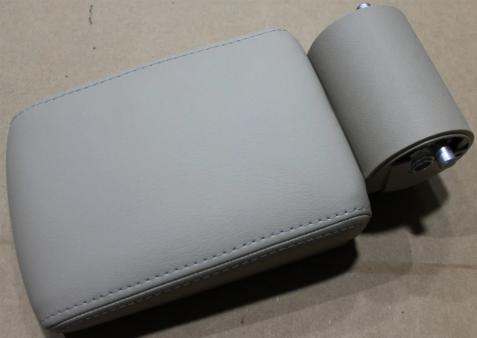 03-05 Cadillac CTS Center Console Armrest Lid 25764286 Neutral Tan OEM Factory - Image 1 of 4