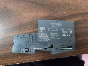 Nuovo Siemens 677132-4BD02-0A0 6ES71324BD020AA0 SIMATIC + Adattatore - Foto 1 di 2