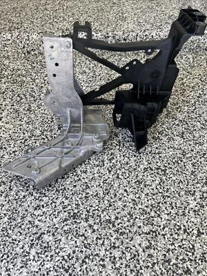 Mercedes Benz GLC300 GLC43 2016-2019 soporte de soporte para conductor LH A2536210600 OEM Foto 1 de 4