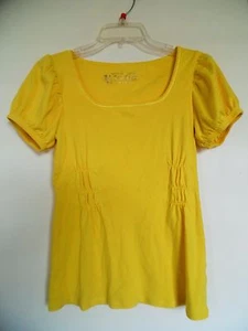 VICTORIA'S SECRET YELLOW BEST KEPT SECRET TOP SHIRT SZ  MED M  - Picture 1 of 3