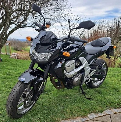 Kawasaki Z750 Z 750 ABS Schwarz unter 20Tsd km - Bild 1 von 4
