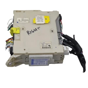 CAJA DE CONEXIONES DE FUSIBLES INTERIOR TOYOTA ESTIMA GSR/ACR 06-10 - DERECHA - 82730-28160 - Imagen 1 de 7