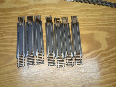 HO scale  ATLAS   Code 83      Lot of 7 Used  Rerailers - Image 1 of 4