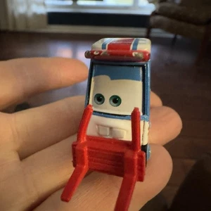 Disney Pixar Cars Toon Mater Greater 4er Pack Nutty Pit Crew Pitty Rare Diecast - Bild 1 von 6