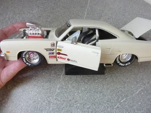 Maisto Plymouth GTX 1970 Beige - Bild 1 von 4