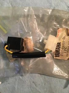 Cable para faros Yamaha 2H7-84359-00 - Imagen 1 de 3