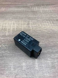 GA5R 67 830 DC12V Mazda 626 Control Relé Módulo Unidad Genuine OE - Imagen 1 de 7