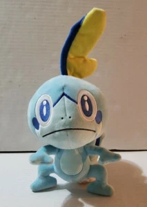 Pokemon Schwert und Schild Schluchzen 8 Zoll Plüschtier Offiziell 2018 Stofftier - Bild 1 von 6