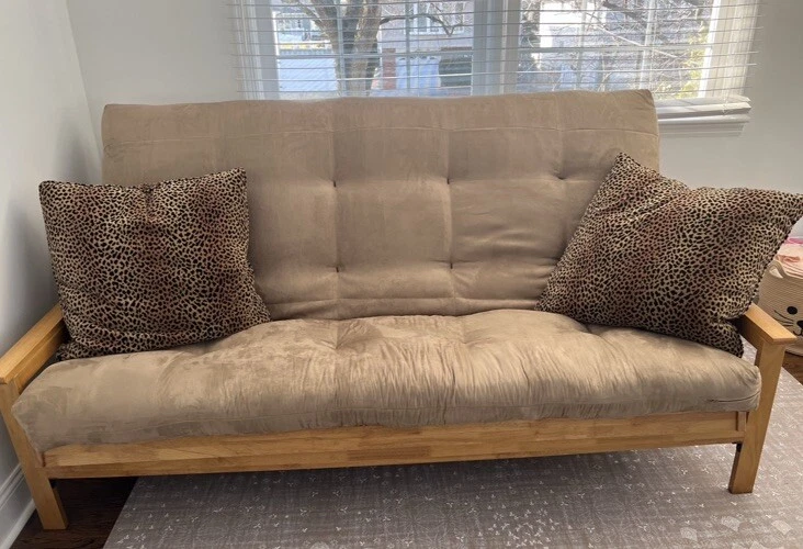 Futón y colchón tamaño queen de Lark Manor Foto 1 de 1