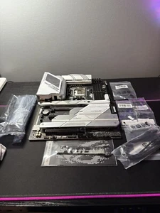 ASUS ROG Strix Z790-A Gaming WiFi D4 LGA 1700 ATX Intel Motherboard - Bild 1 von 5