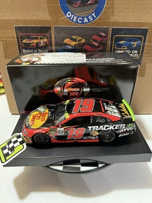 RARO* Bajo Martin Truex Jr. Elite #19 Pro Shops Richmond Win 2019 1/24 Diecast Foto 1 de 4