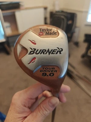 TaylorMade BURNER TOUR Driver 9.0* S-90 Bubble Shaft Graphite  - Image 1 of 4
