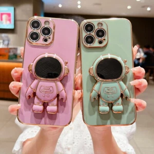 Astronaut Stand Holder Soft Case For iPhone 16 15 14 Pro Max 13 12 11 8 7 Cover - Picture 1 of 24