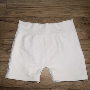 Women’s Zara White Short Shorts Size M-L - Picture 1 of 3