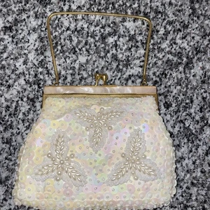 Vintage beaded purses 1950s Handmade In Hong Kong - Picture 1 of 10