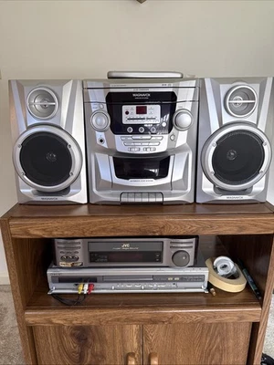 Magnavox 3 cambiador de CD MAS85 casete de alta fidelidad y radio estéreo AM/FM Foto 1 de 4
