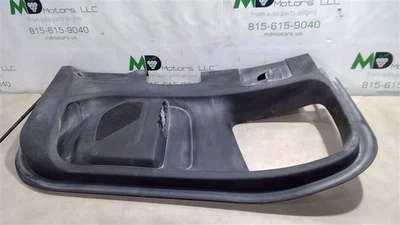 Panel embellecedor puerta trasera derecha Chevrolet Colorado 2015-2021. 84725477 Foto 1 de 4