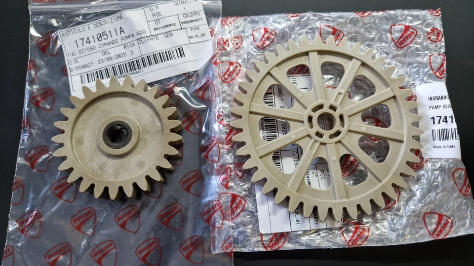 Engranajes de bomba de agua originales Ducati, par, refrigerante, 899 959 1199 1299 V2 Panigale Foto 1 de 1