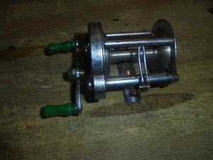 Vintage Pflueger Akron No. 1893 Fishing Reel Used - Green Bakelite - Picture 1 of 6