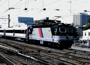 5x7 COLOR PHOTO NJ TRANSIT ALP-44 #4421 NE CORRIDOR AT NEWARK, NJ AUG 13, 2001 - Picture 1 of 1