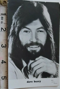 DAVE BERRY HAND SIGNED PHOTO WITH COA - Picture 1 of 2