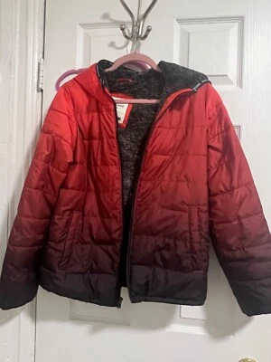 Boys Cozy Puffer Coat Abercrombie Kids Fur Lined Jacket Ombré red 15/16 WARM!!! - Image 1 of 4
