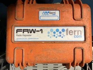 FRW-1 UHF Radio Repeater 440-480MHz 5W Waterproof Portable - Picture 1 of 2